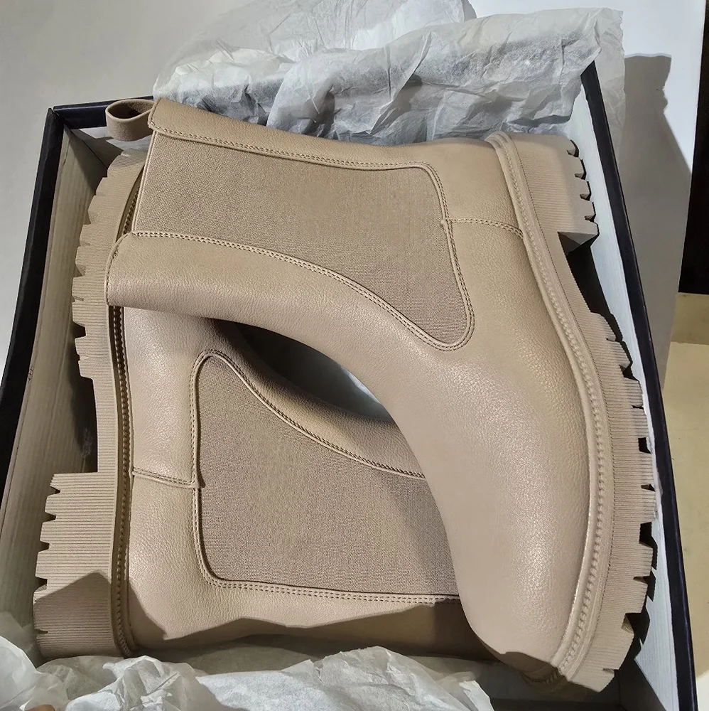 French Connection Women's Reyah Chelsea Lug Sole Boots, Size 8.5. Taupe color.F - Picture 10 of 12